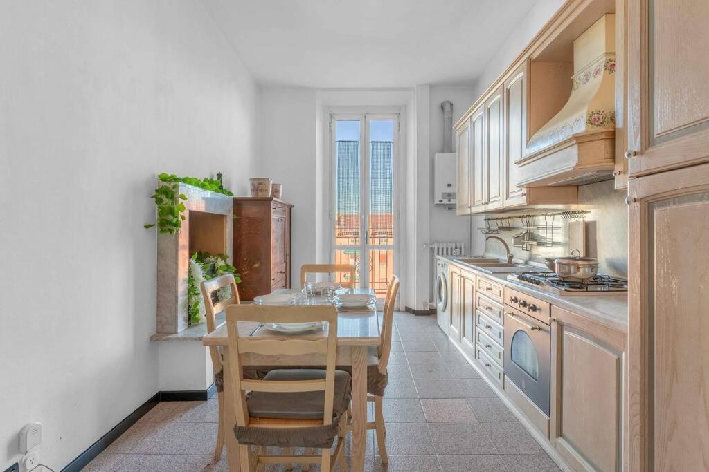 Apartamento 15 Min From Duomo Xxl House Near Metro M3 Milán